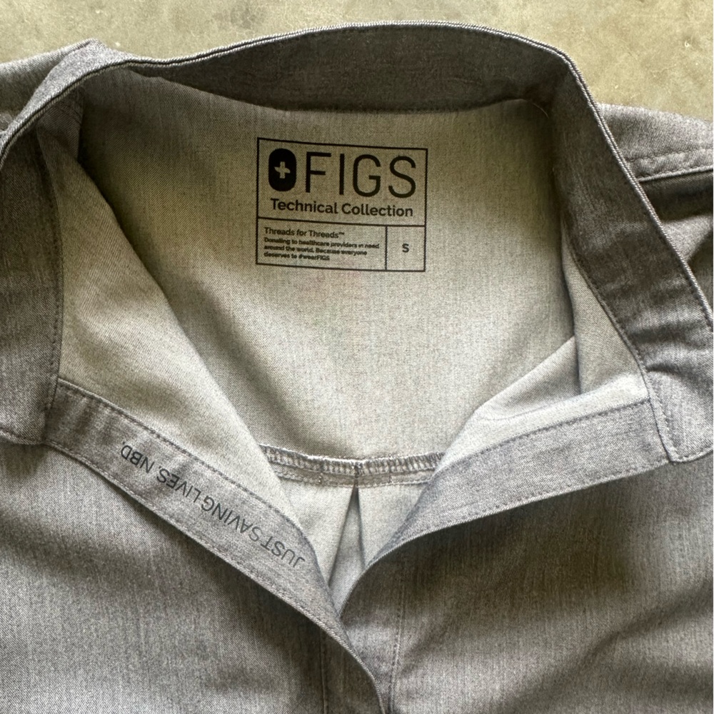 Figs Rafaela Oversized Scrub Top - Picture 4 of 6